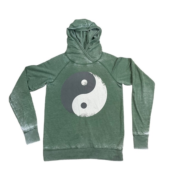 WELL Worn Los Angeles Yin Yang Hooded Long Sleeve Shirt size Medium - Picture 1 of 6